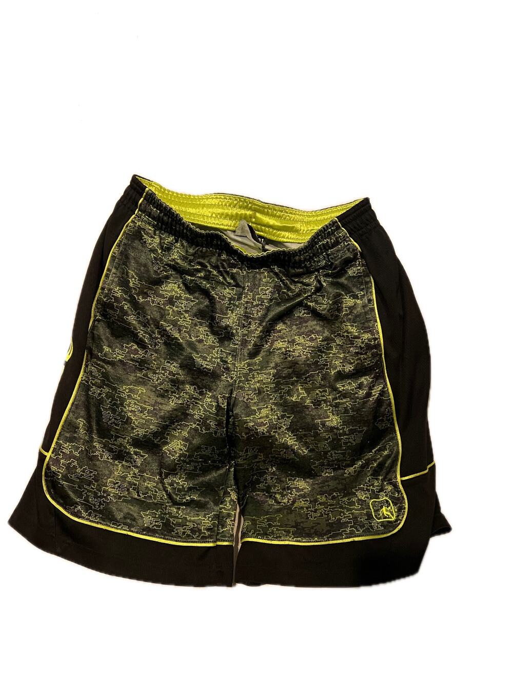 AND1 Black 8" Inseam Training Shorts Mens Small